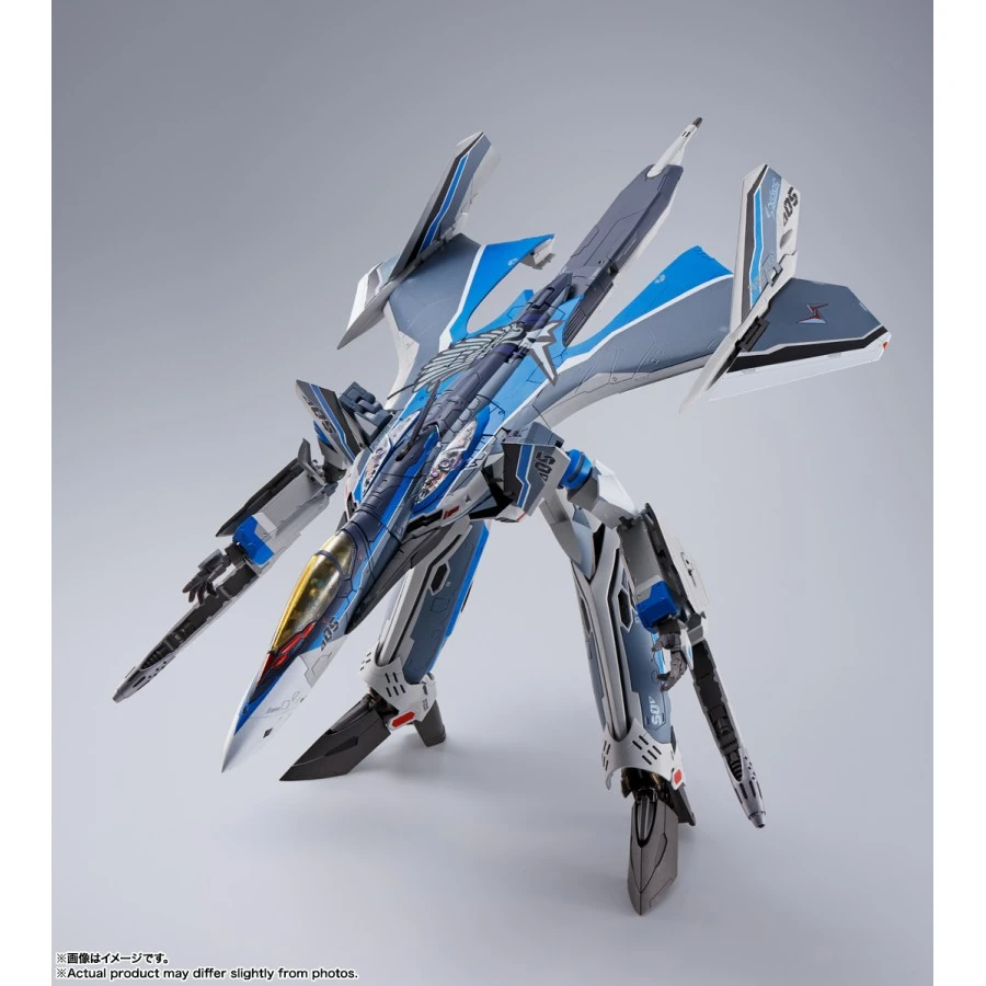 Bandai DX Chogokin Macross VF-31AX Kairos Plus Valkyrie Hayate Immelman Custom 9 Bandai DX Chogokin Macross VF-31AX Kairos Plus Valkyrie Hayate Immelman Custom - Image 9