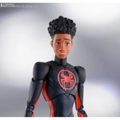 Bandai S.H. Figuarts Spider-Man: Across The Spider-Verse Miles Morales 24 Bandai S.H. Figuarts Spider-Man: Across The Spider-Verse Miles Morales -Japan World Negozio bandai sh figuarts spider man across the spider verse miles morales 10