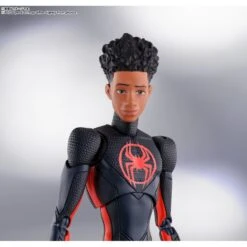 Bandai S.H. Figuarts Spider-Man: Across The Spider-Verse Miles Morales 23 Bandai S.H. Figuarts Spider-Man: Across The Spider-Verse Miles Morales -Japan World Negozio bandai sh figuarts spider man across the spider verse miles morales 9