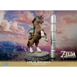 First 4 Figures The Legend Of Zelda Breath Of The Wild Link On Horseback -Japan World Negozio first 4 figures the legend of zelda breath of the wild link on horseback 9