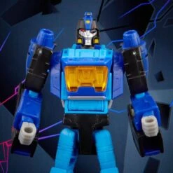 Hasbro Transformers Generations Blurr Shattered Glass -Japan World Negozio hasbro transformers generations blurr shattered glass 3