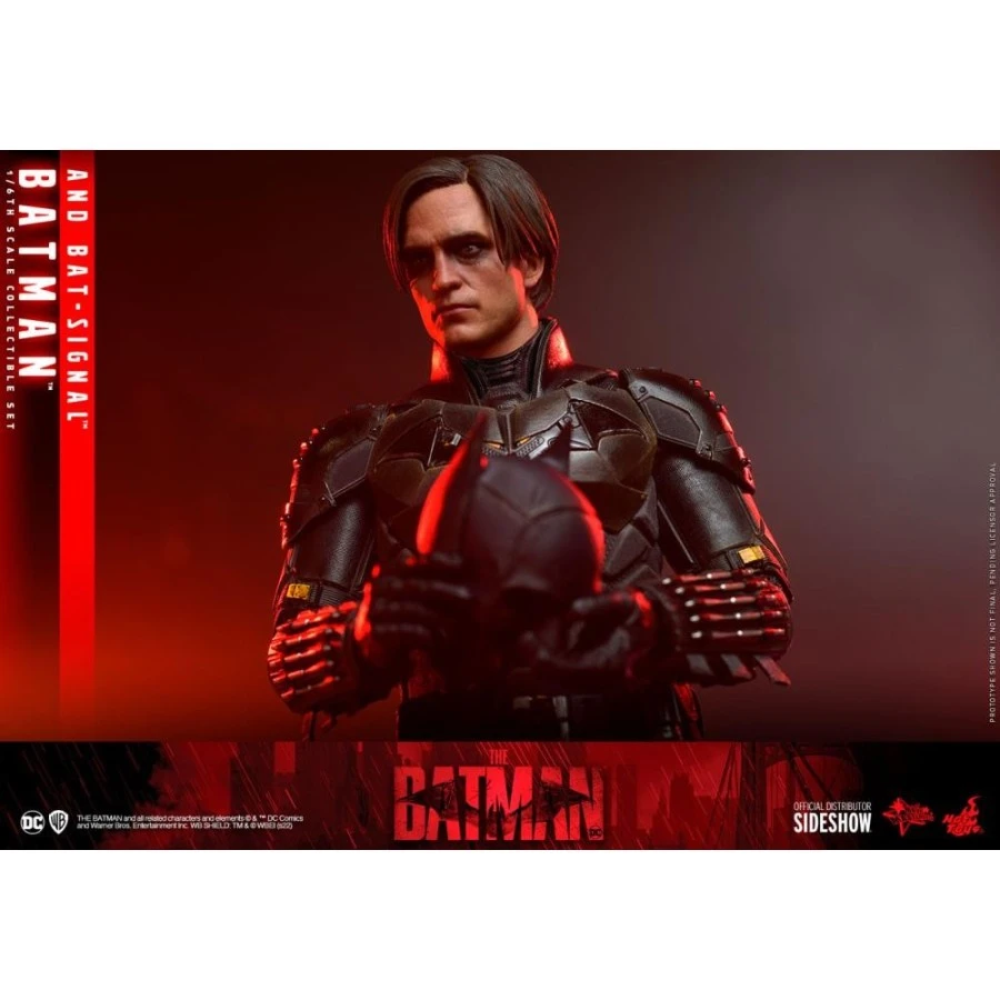 Hot Toys Movie Masterpiece The Batman Batman & Bat-Signal 1/6 Scale Collectible Figure Set 5 Hot Toys Movie Masterpiece The Batman Batman & Bat-Signal 1/6 Scale Collectible Figure Set - Image 5