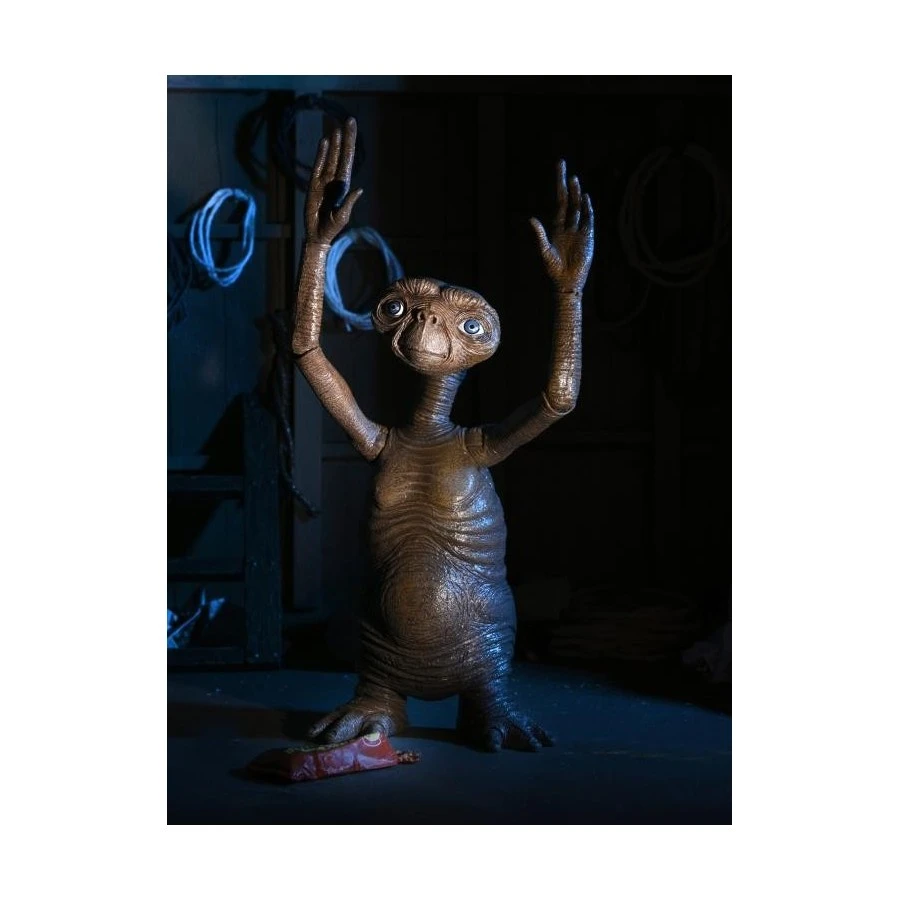 Neca E.T. The Extra Terrestrial 4 Neca E.T. The Extra Terrestrial - Image 4