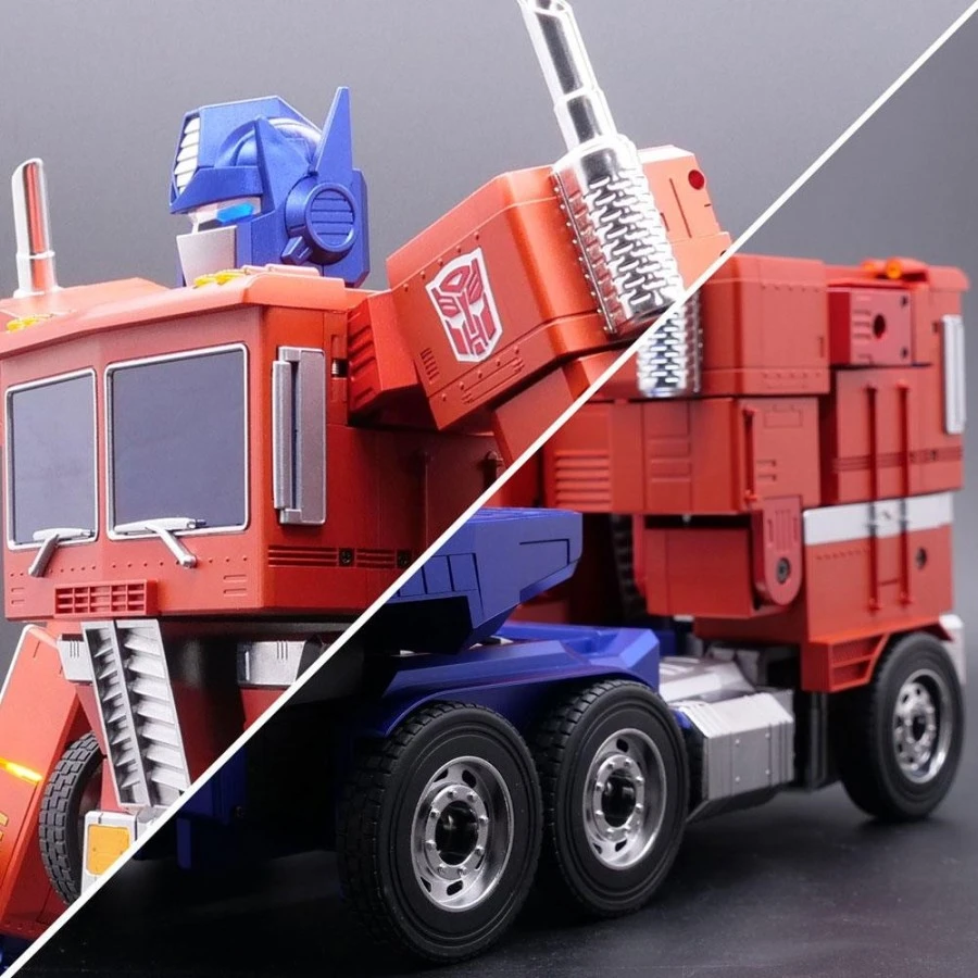 Hasbro Robosen The Robot Company Transformers Interactive Auto-Converting Robot Optimus Prime 9 Hasbro Robosen The Robot Company Transformers Interactive Auto-Converting Robot Optimus Prime - Image 9